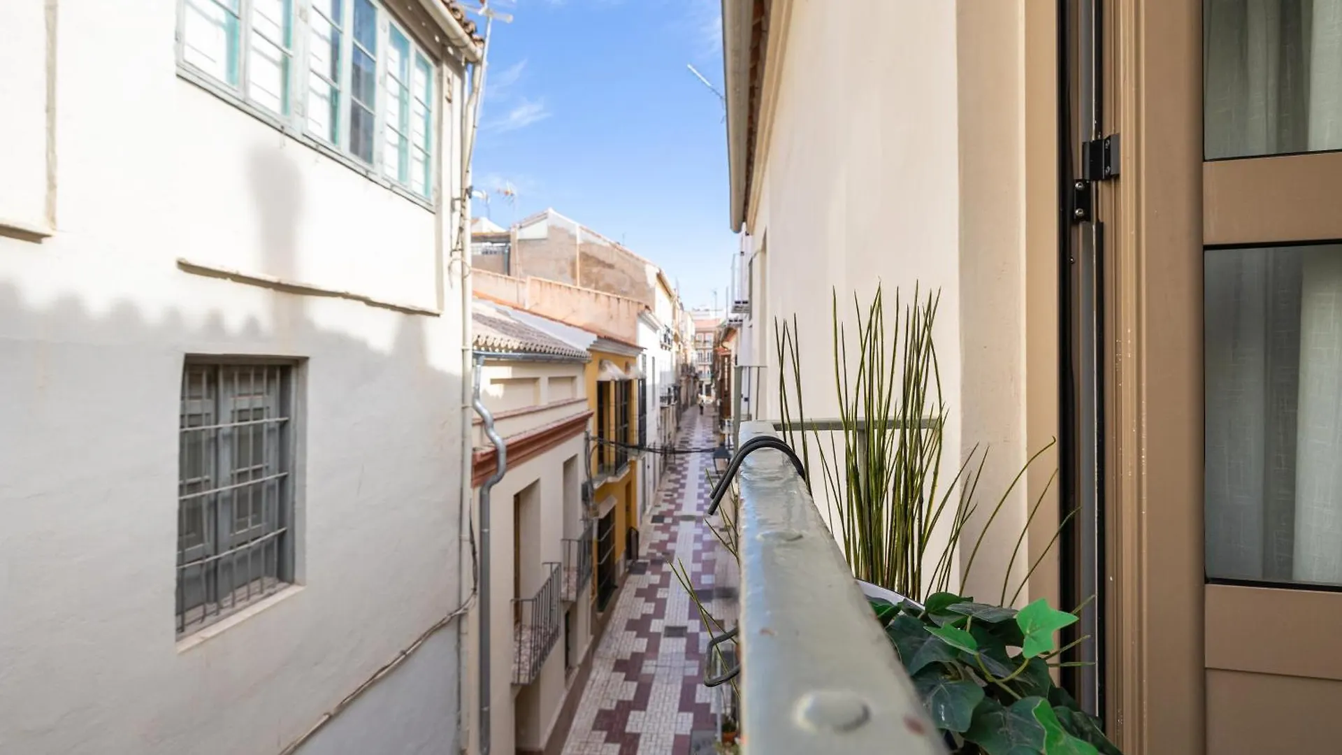 Appartement H2M Hiniestrosa Studio French Balcony Aacc Wifi Málaga