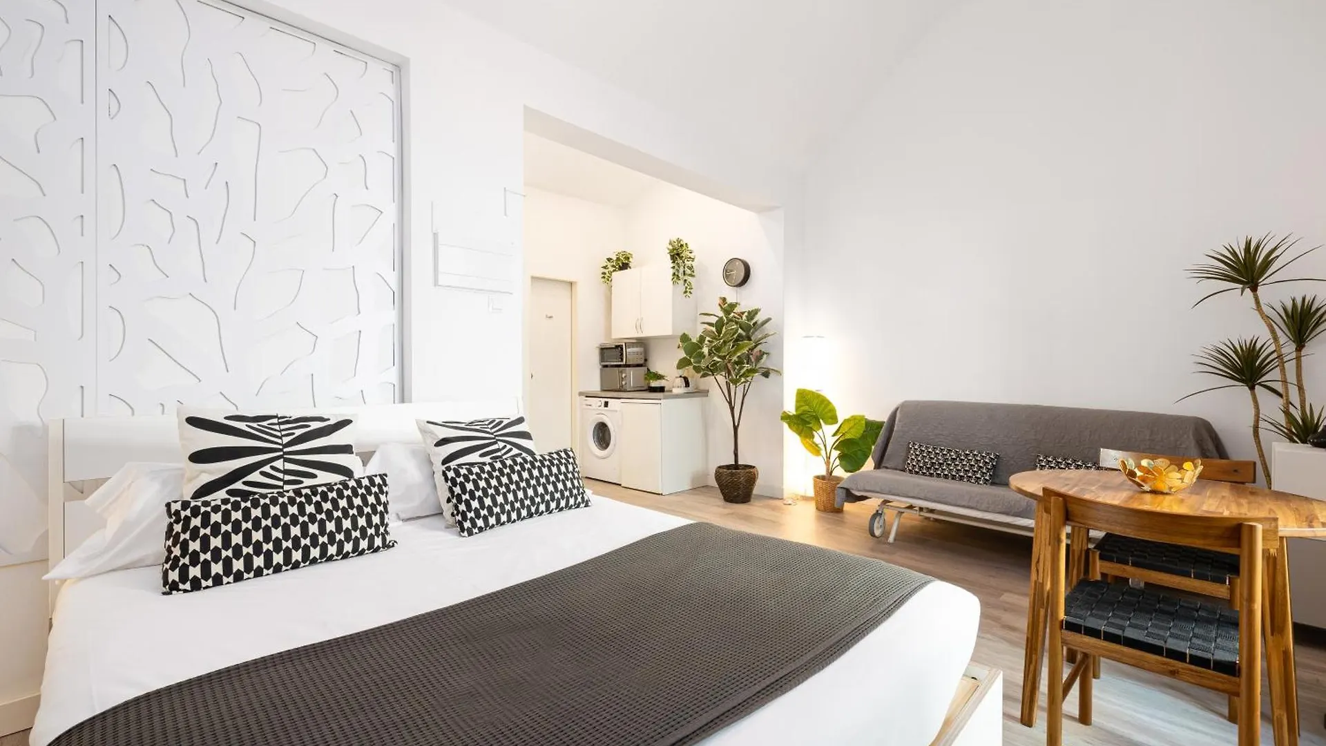 H2M Hiniestrosa Studio French Balcony Aacc Wifi Málaga Appartement